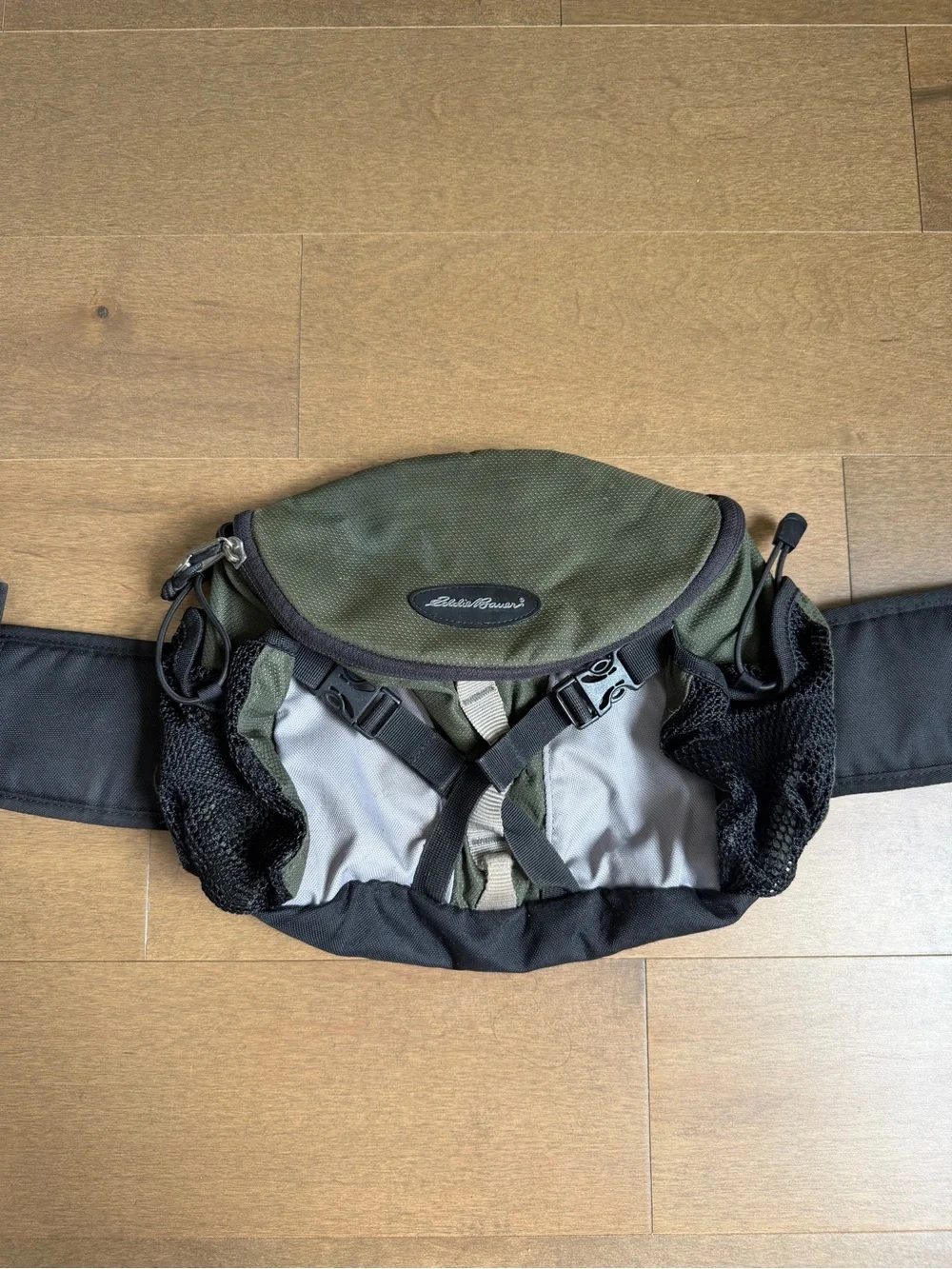 Eddie Bauer Olive and Black Waist Pack with Mesh Pockets - Picture 1 of 7